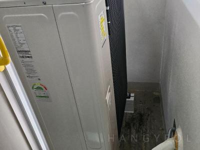 경상남도 진주시 충무공동 진주혁신도시 대방노블랜드 더 캐슬 아파트 시스템에어컨 실외기