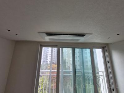 경기도 용인시 기흥구 영덕동 광교레이크스위첸(GWANGGYO LAKE SWITZEN) 시스템에어컨 실내기